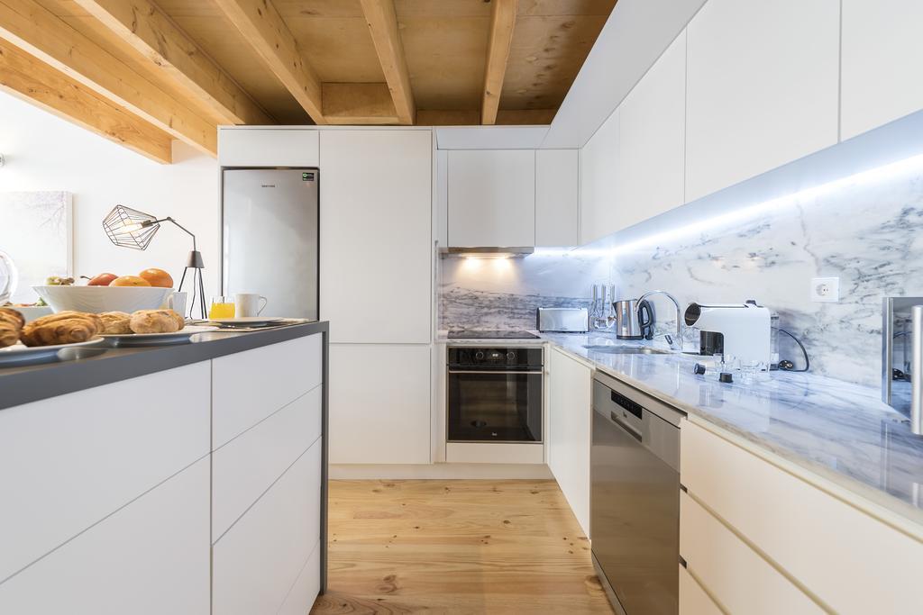 Lovelystay-Modern Loft City Center Porto Exterior photo