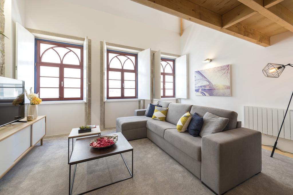 Lovelystay-Modern Loft City Center Porto Exterior photo